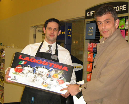 Image: Customer Service Holding My Cookware